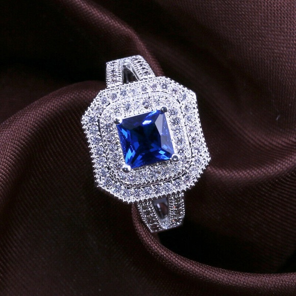 Jewelry - Elegant 925 Silver Blue Sapphire Ring New